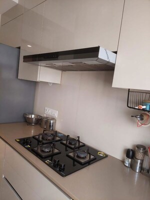 Furnished Amenities in 2 BHK Apartment at Hiranandani Castle Rock, Powai – for Rent