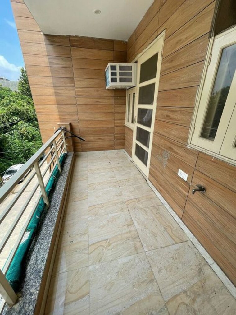 Balcony, sector 14 1 RK 457 Sq.Ft. Independent House In Sector 14 Gurgaon 10740188