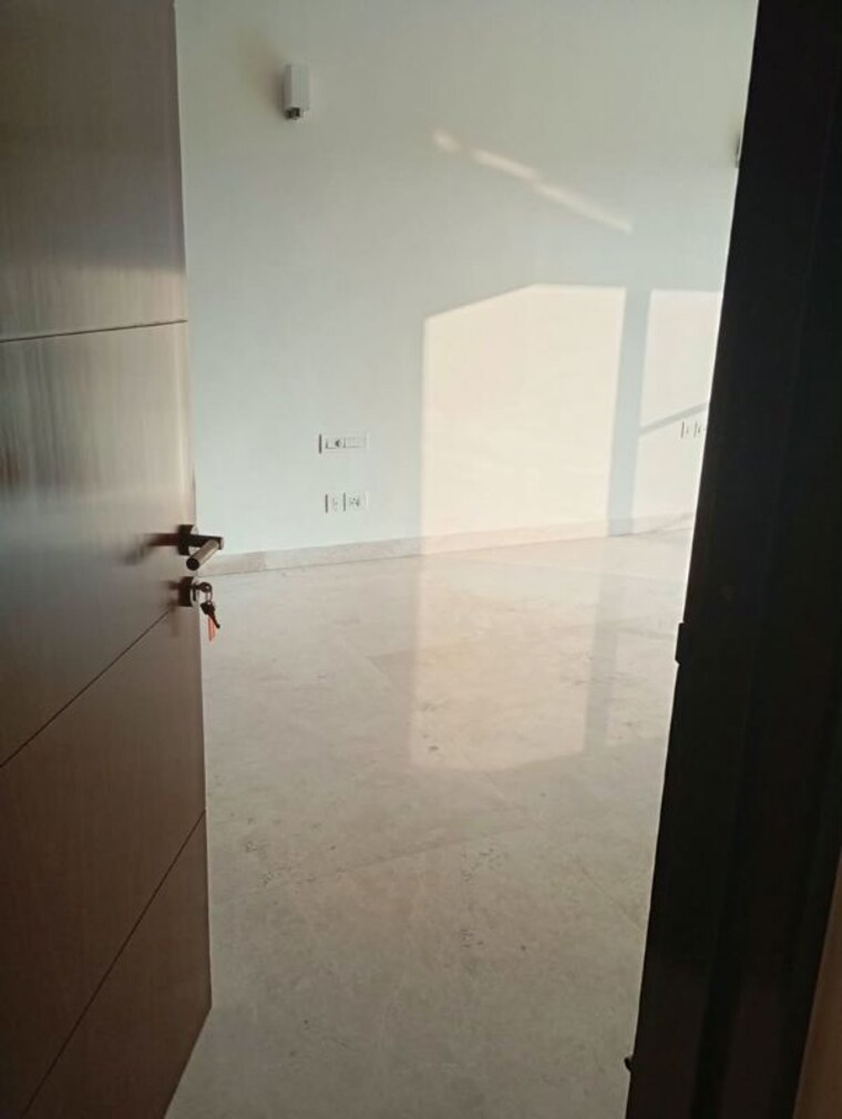 Bathroom, brigade-coronet 4 Bedroom 4750 Sq.Ft. Apartment In Vasanth Nagar Bangalore 10740193