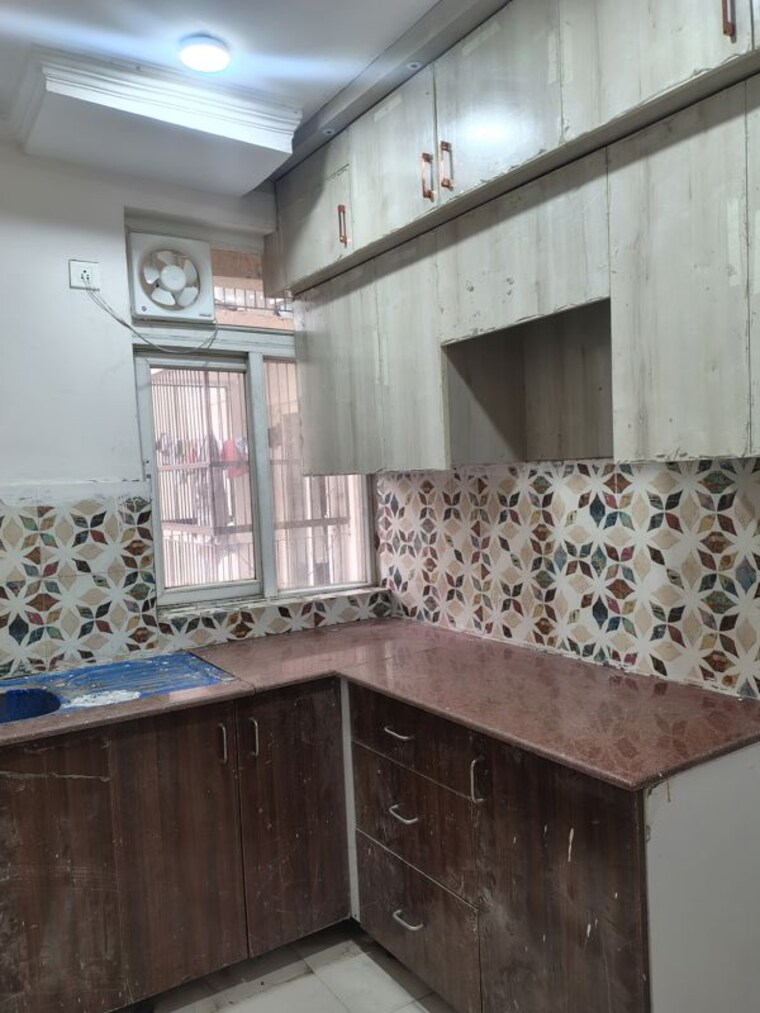 Kitchen, amrapali-leisure-park 3 Bedroom 1145 Sq.Ft. Apartment In Amrapali Leisure Valley Greater Noida 10740205