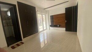  4 BHK Builder Floor at Sector 57 – for Rent