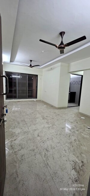 Room in 2 BHK Apartment at La Classic, Malad West – for Sale