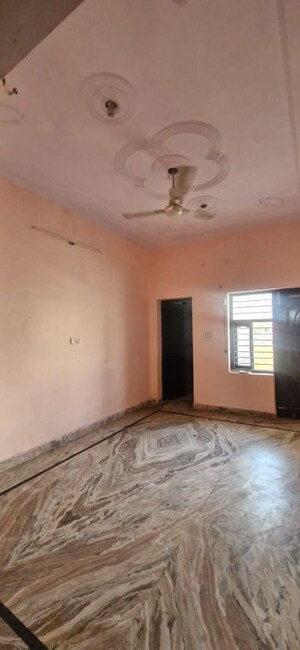 Room in 2 BHK Independent House at Sector 7 – for Rent