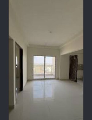 Room in 3 BHK Apartment at Lodha Splendora, Ghodbunder Road – for Sale