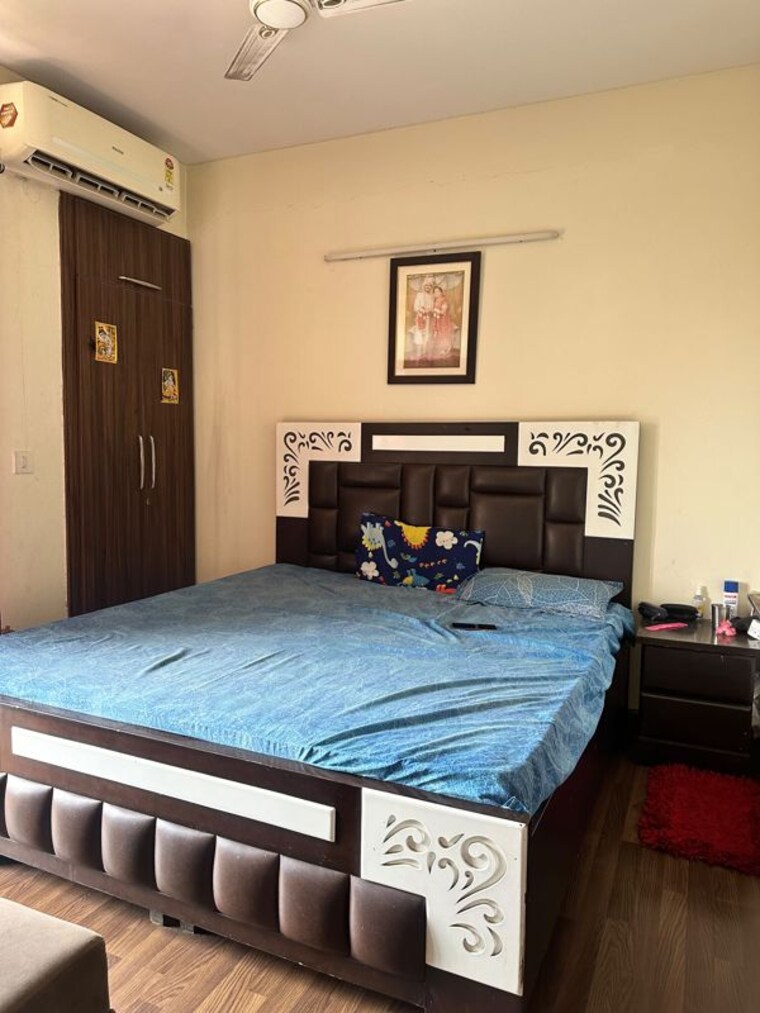 Bedroom, bptp-parkland-pride 3 Bedroom 190 Sq.Yd. Builder Floor In Sector 77 Faridabad 10740291