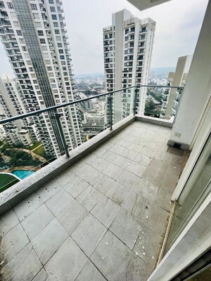 Balcony in 3.5 BHK Apartment at M3M Merlin, Sector 67 – for Rent