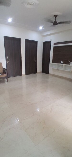 Staircase in 3 BHK Builder Floor at Sector 57 – for Rent
