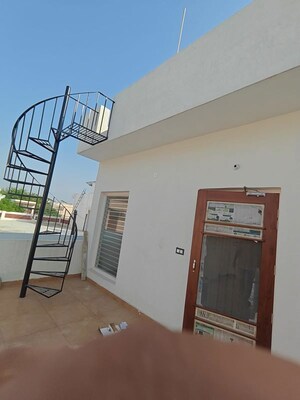 Furnished Amenities in 3 BHK Independent House at Majathia Enclave – for Sale