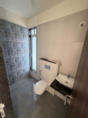 Bathroom in 3.5 BHK Apartment at One Indiabulls Thane 1, Pokhran Road No One – for Rent