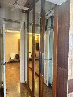 Building Lobby in 3.5 BHK Apartment at M3M Merlin, Sector 67 – for Rent