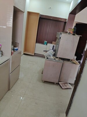 Room in 3 BHK Independent House at Majathia Enclave – for Sale