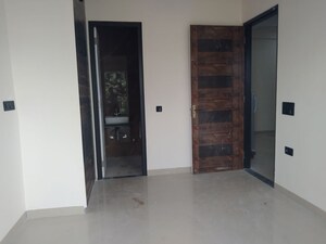 Room in 2 BHK Builder Floor at Sector 23 – for Rent