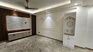 Room in 3 BHK Builder Floor at Fidato Honour Homes, Sector 89 – for Sale
