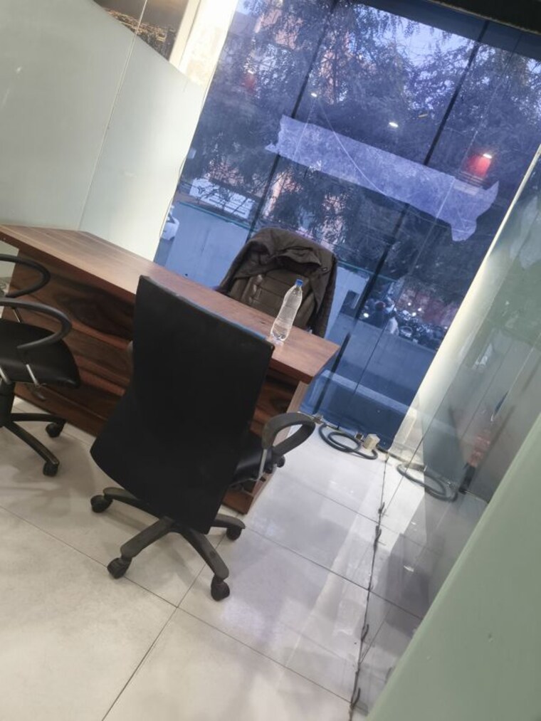 Team Area, sector 2 Commercial Office Space 2000 Sq.Ft. In Sector 2 Noida 10740387