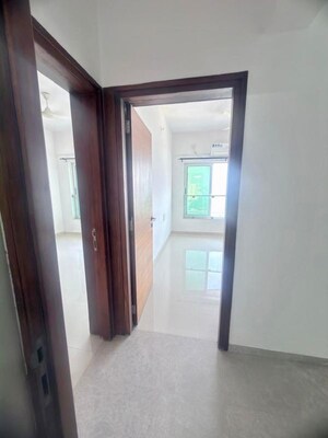 Room in 2 BHK Apartment at Romell Aether, Goregaon East – for Rent