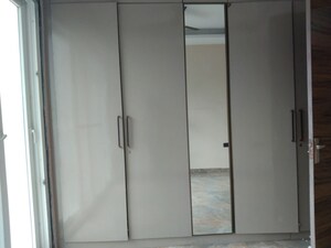 Room in 3 BHK Builder Floor at Palam Vihar – for Rent