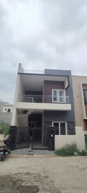 4 BHK Villa For Sale in Kharar Road