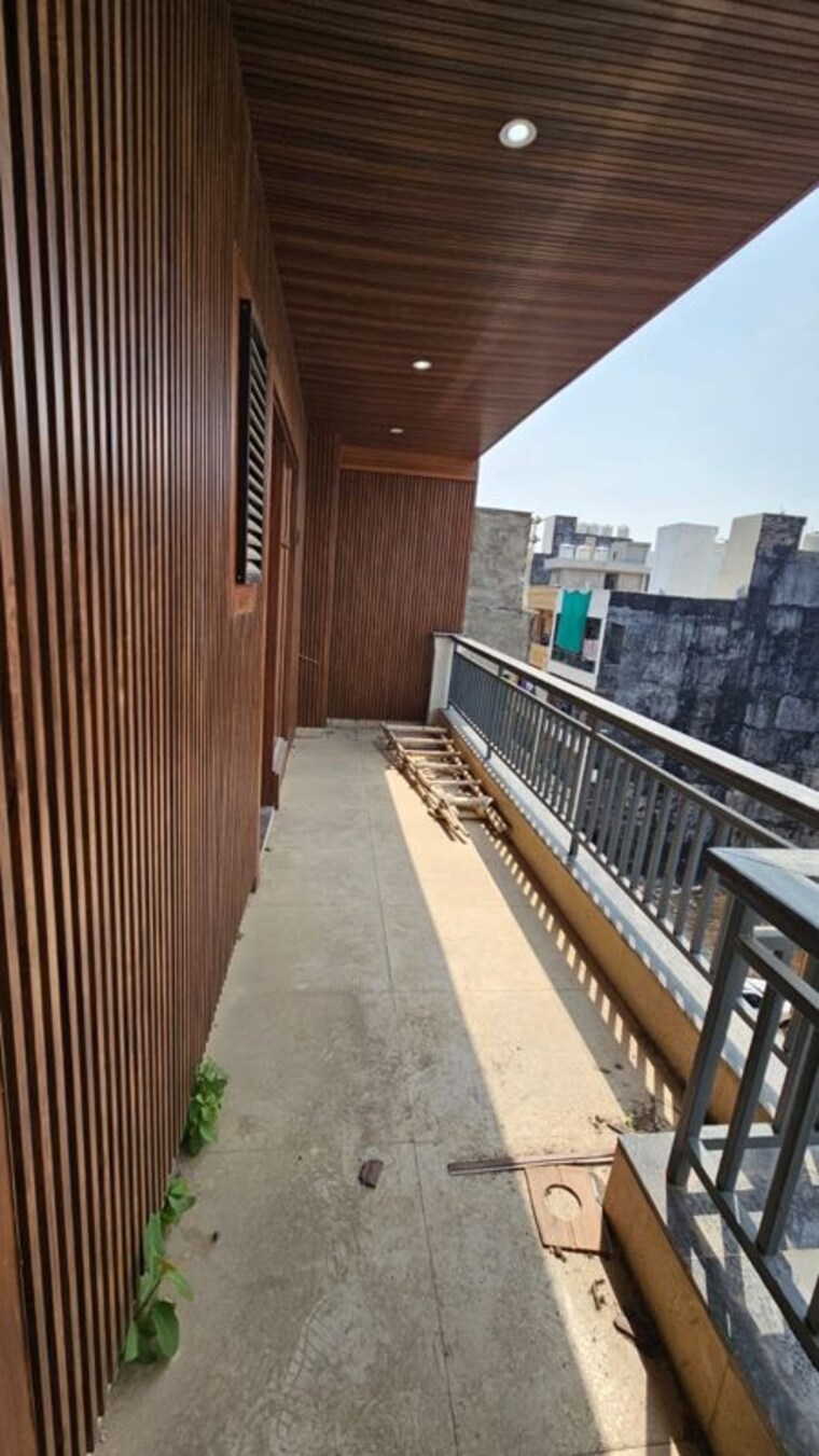 Balcony, fidato-honour-homes 3 Bedroom 180 Sq.Yd. Builder Floor In Sector 89 Faridabad 10740418