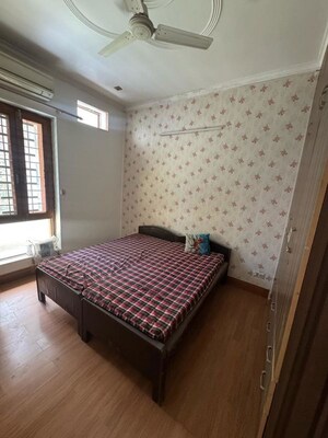 1 BHK Builder Floor For Rent in Sector 31