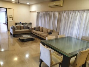 Team Area in 3 BHK Apartment at Ekta Park Vista, Khar West – for Sale
