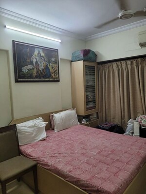 Living Room in 3 BHK Apartment at Ekta Park Vista, Khar West – for Sale