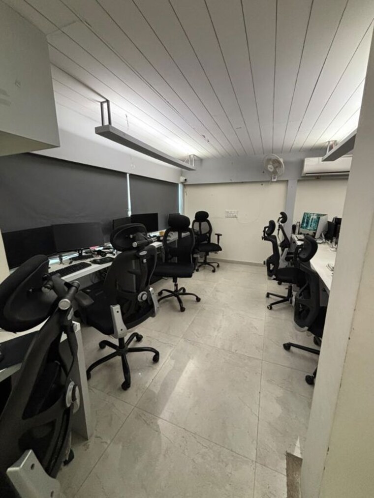 Team Area, science city Commercial Office Space 2800 Sq.Ft. In Science City Ahmedabad 10740412