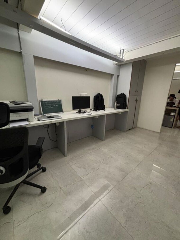 Team Area, science city Commercial Office Space 2800 Sq.Ft. In Science City Ahmedabad 10740412