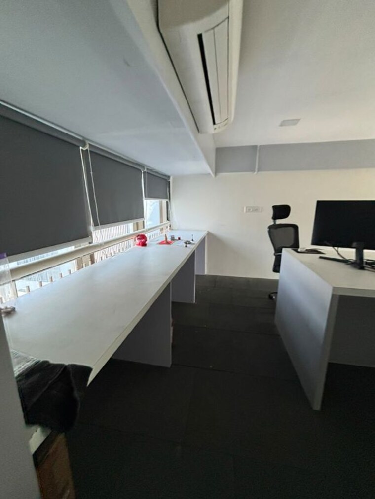 Team Area, science city Commercial Office Space 2800 Sq.Ft. In Science City Ahmedabad 10740412