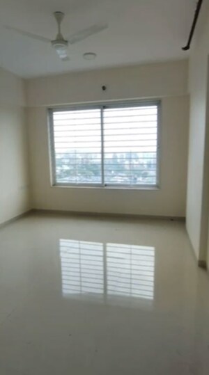 Bedroom in 2 BHK Apartment at Chembur – for Rent