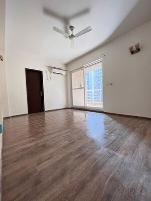 Room in 3 BHK Apartment at ABA Cleo County, Sector 121 – for Rent