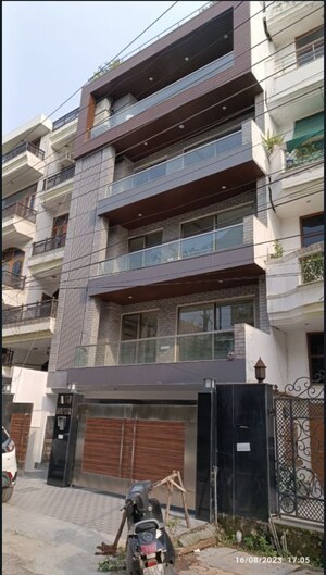 3 BHK Builder Floor For Sale in Greater Kailash Part 3
