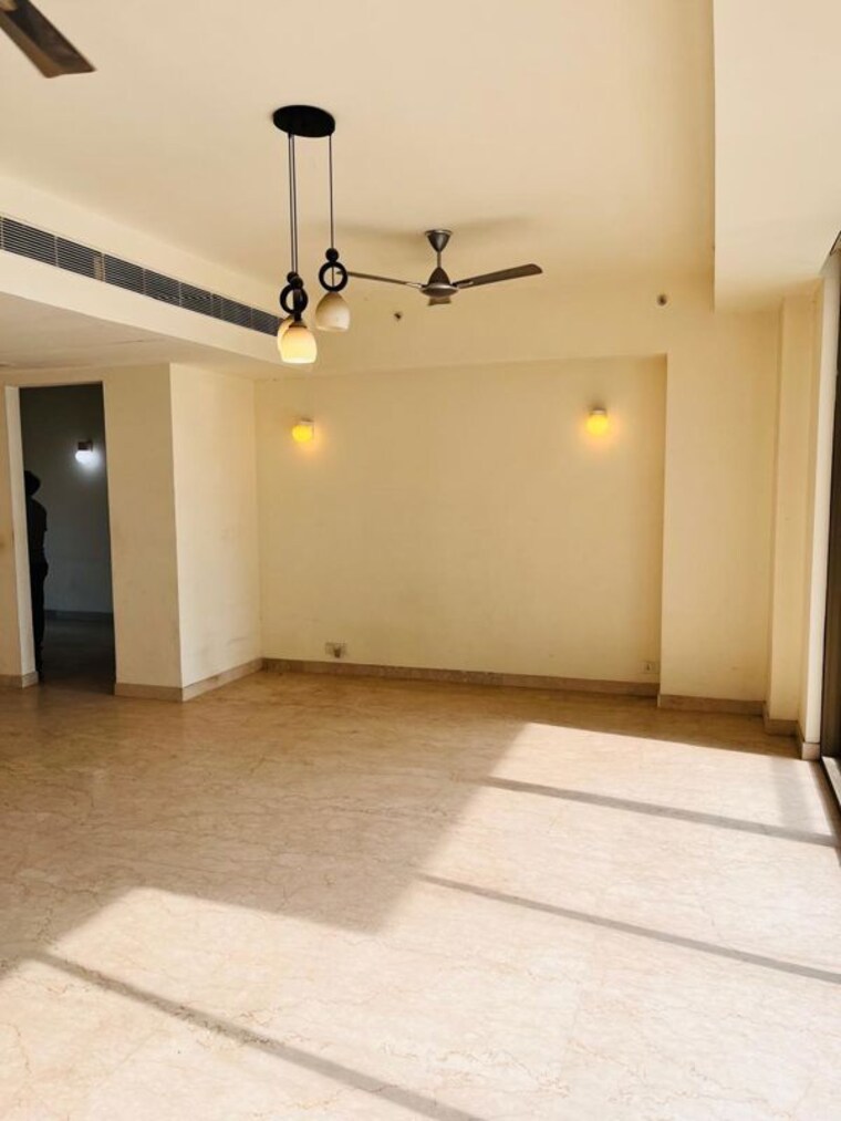 Room, m3m-golf-estate 4 Bedroom 4785 Sq.Ft. Apartment In Sector 65 Gurgaon 10740477