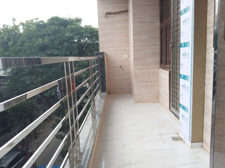 Balcony, palam vihar 2 Bedroom 1000 Sq.Ft. Builder Floor In Palam Vihar Gurgaon 10740494
