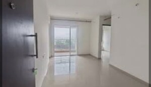 Room in 3 BHK Apartment at Lodha Splendora, Ghodbunder Road – for Sale