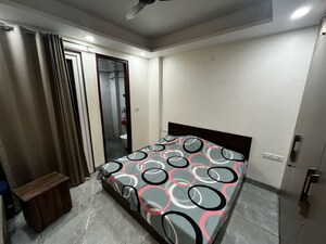Bedroom in 2 BHK Builder Floor at Sector 43 – for Rent