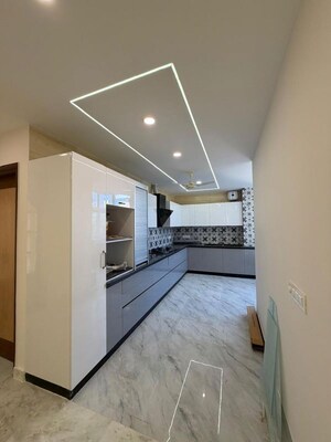 Kitchen in 3.5 BHK Builder Floor at Dlf Phase ii – for Rent