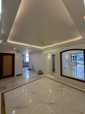 3.5 BHK Builder Floor For Rent in Dlf Phase ii