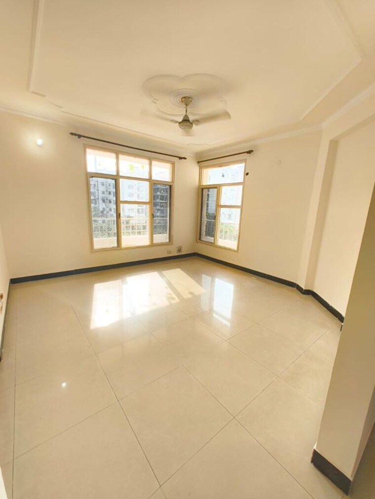 Room, cghs-hewo-apartments 3 Bedroom 1430 Sq.Ft. Apartment In Sector 56 Gurgaon 10740574