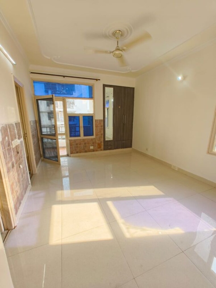 Living Room, cghs-hewo-apartments 3 Bedroom 1430 Sq.Ft. Apartment In Sector 56 Gurgaon 10740574