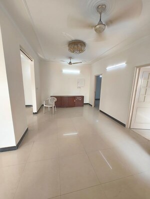 Building Lobby in 3 BHK Apartment at CGHS HEWO Apartments, Sector 56 – for Rent