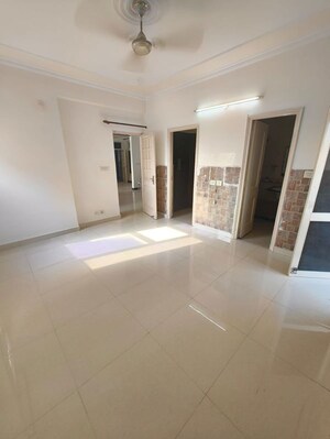 Room in 3 BHK Apartment at CGHS HEWO Apartments, Sector 56 – for Rent