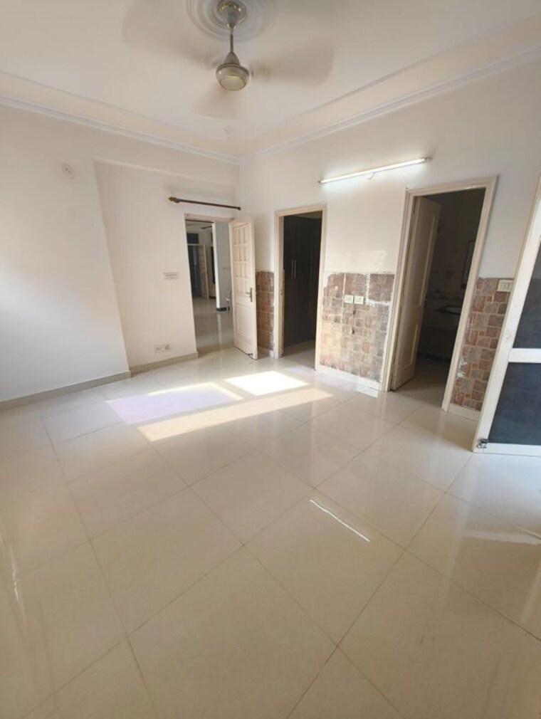 Room, cghs-hewo-apartments 3 Bedroom 1430 Sq.Ft. Apartment In Sector 56 Gurgaon 10740574