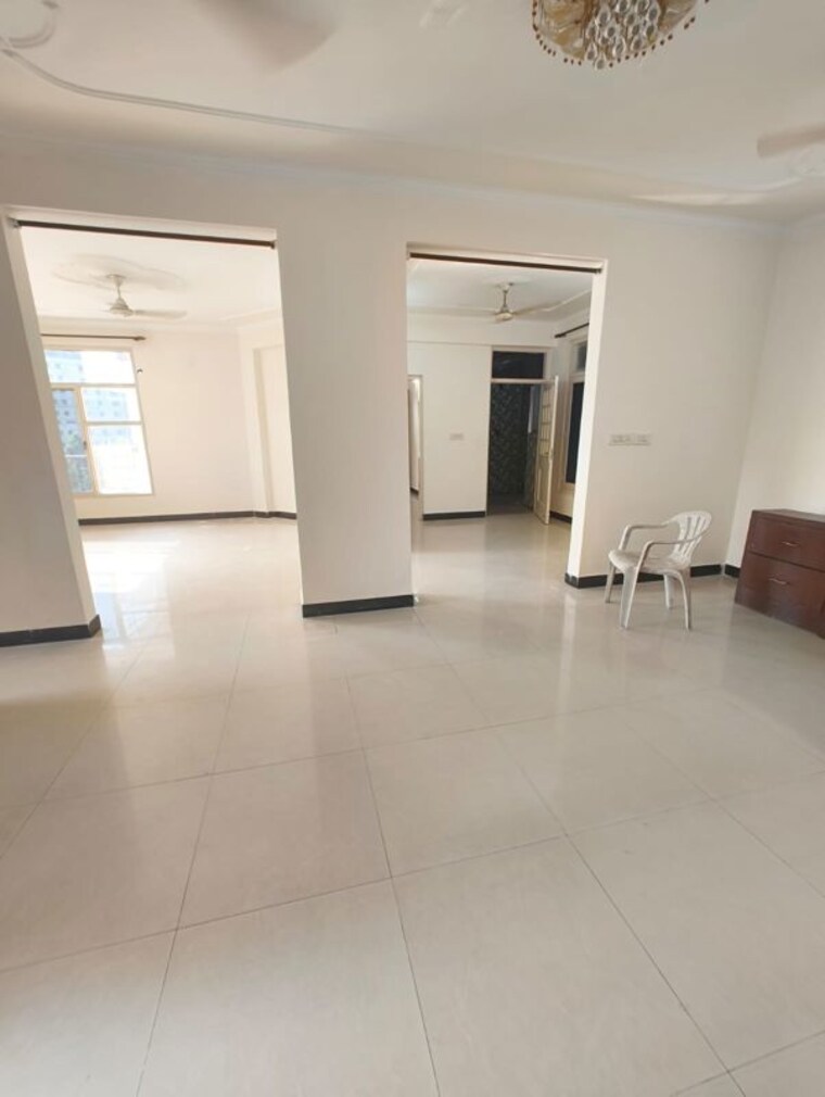 Room, cghs-hewo-apartments 3 Bedroom 1430 Sq.Ft. Apartment In Sector 56 Gurgaon 10740574