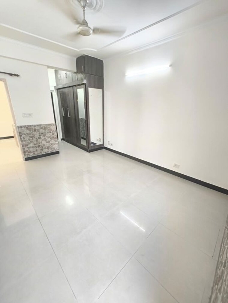 Room, cghs-hewo-apartments 3 Bedroom 1430 Sq.Ft. Apartment In Sector 56 Gurgaon 10740574