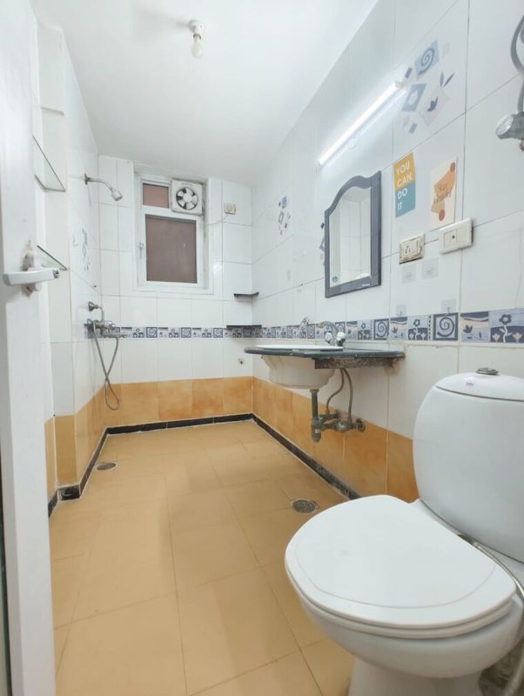 Bathroom, cghs-hewo-apartments 3 Bedroom 1430 Sq.Ft. Apartment In Sector 56 Gurgaon 10740574
