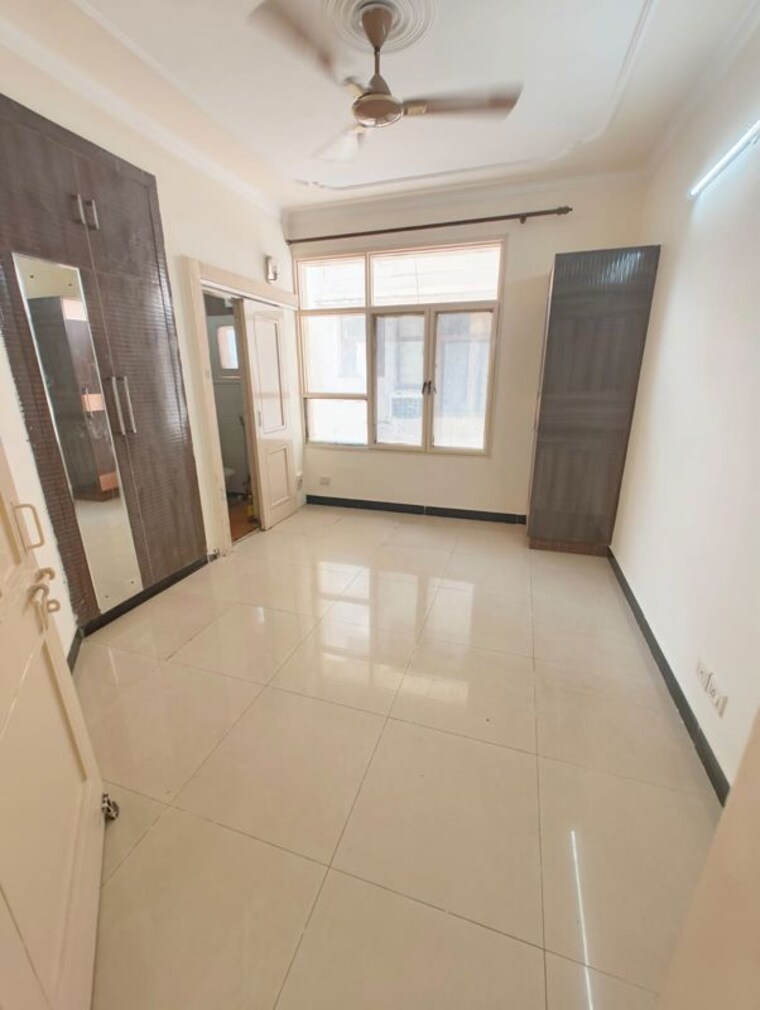 Room, cghs-hewo-apartments 3 Bedroom 1430 Sq.Ft. Apartment In Sector 56 Gurgaon 10740574