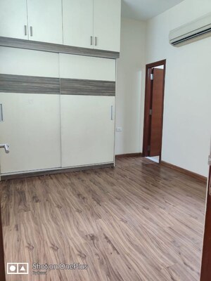 Room in 1 BHK Builder Floor at Builder Floor, Sector 28 – for Rent