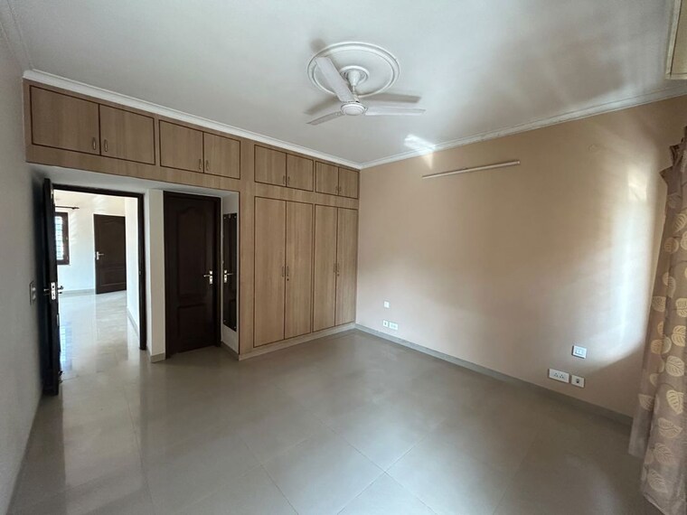 Room, builder-floor 1 Bedroom 1245 Sq.Ft. Builder Floor In Sector 28 Gurgaon 10740597