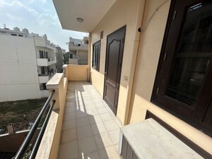 Balcony in 1 BHK Builder Floor at Builder Floor, Sector 28 – for Rent