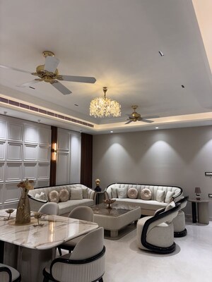 Staircase in 4 BHK Builder Floor at BPTP Eden Estate, Sector 81 – for Sale
